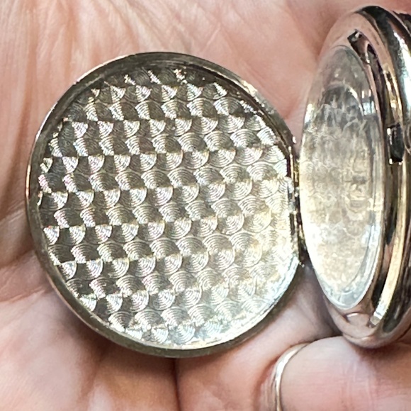 Silver Tone Pocket Watch w/Chain. Police Emblem on Front. - Picture 5 of 6